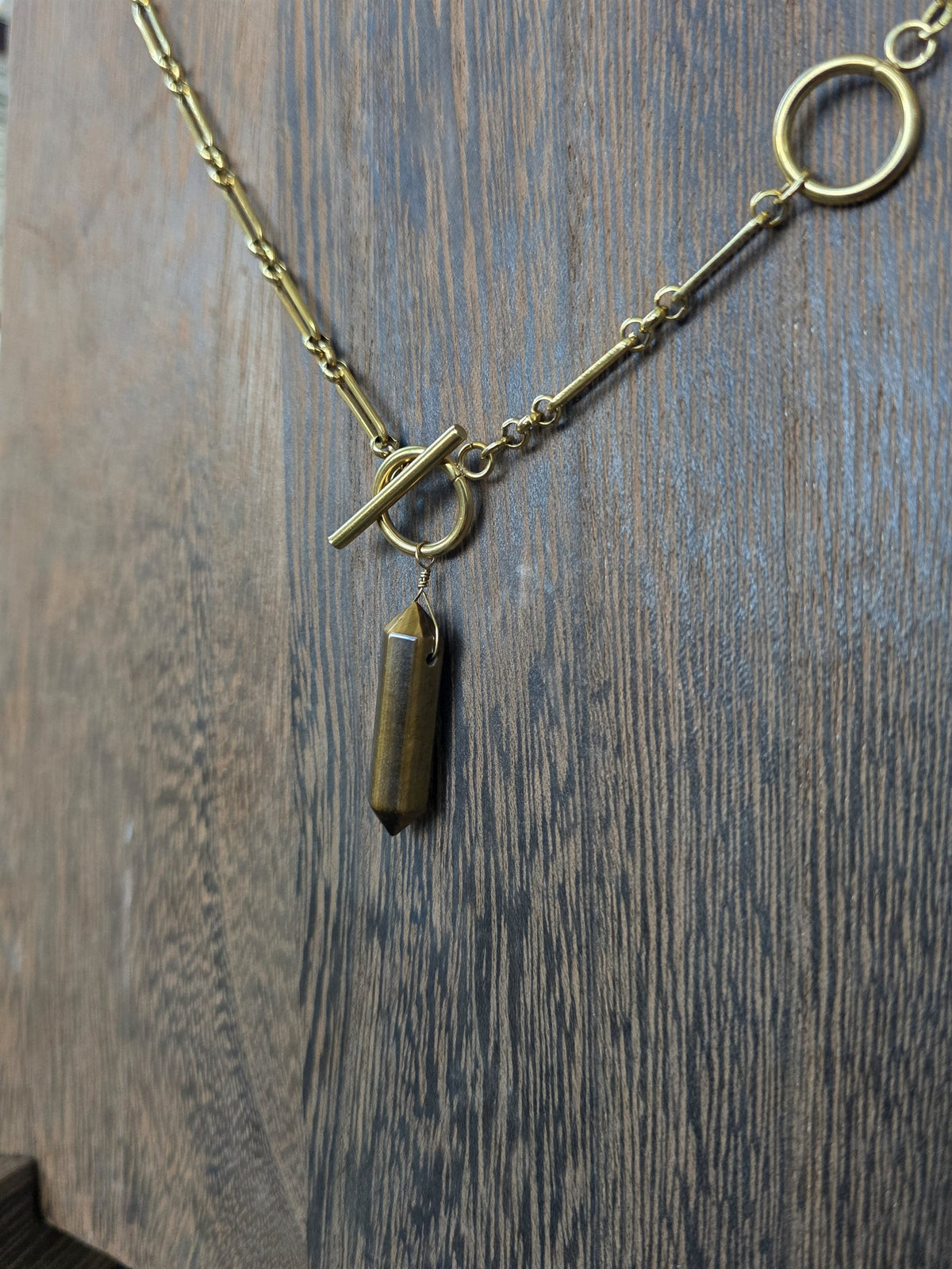 Tiger's eye pendulum necklace, detail