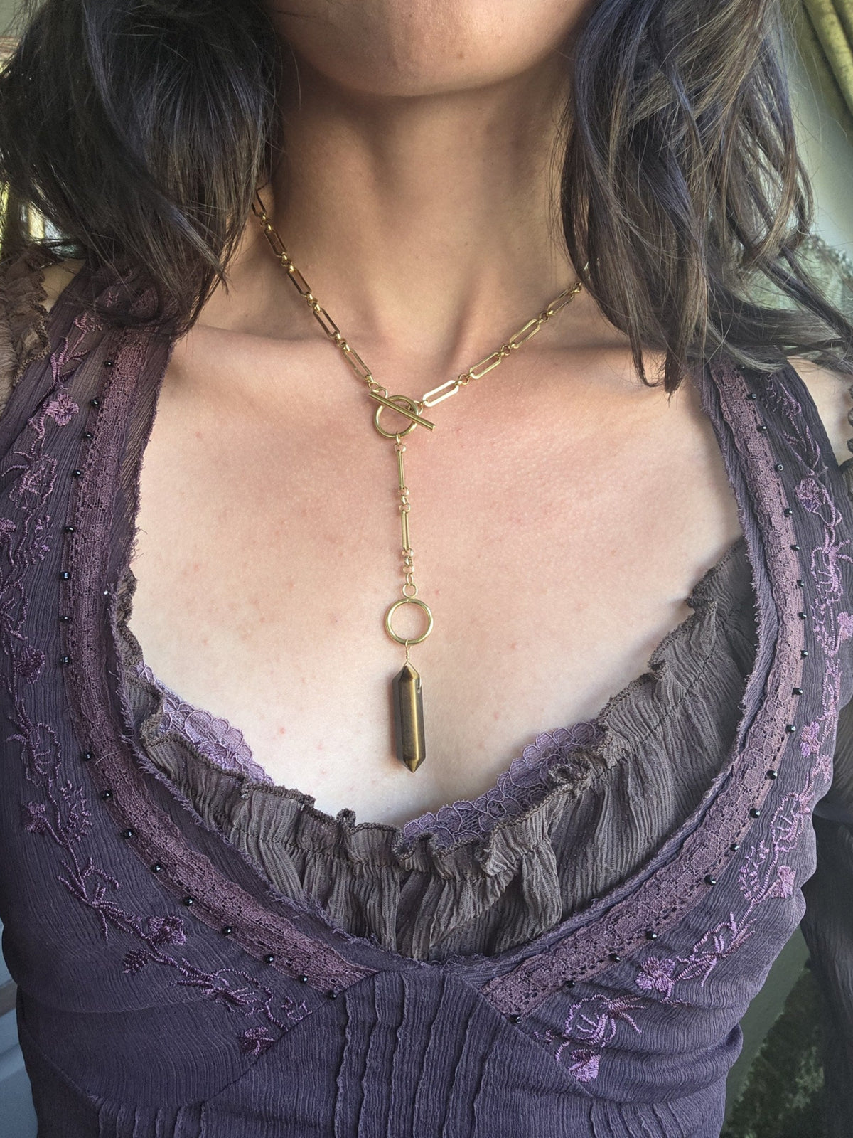 Tiger's eye pendulum necklace, worn
